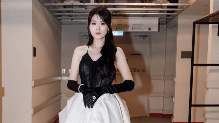 曹雅雯終於養水母成功，療癒日常引網友暴動與暖心留言