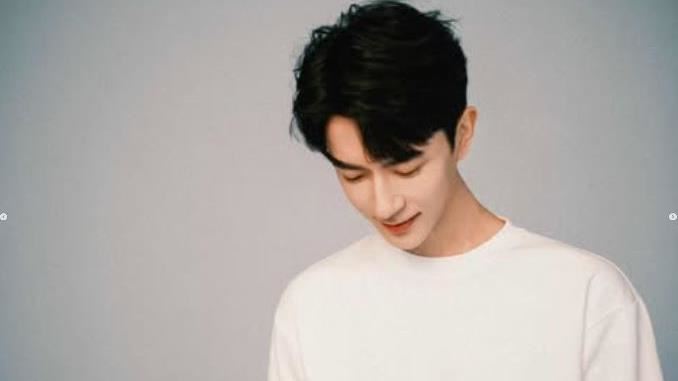 于朦朧坠楼事件引发热议：官二代与艺人圈的舆论博弈全面揭开