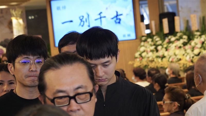 張軒睿到場送別阿公林義雄：眼眶泛紅的溫情告別感動全場