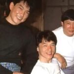 68岁元彪近况曝光：雪茄场景引热议，身材依旧硬朗再掀回忆风潮