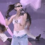 BLACKPINK高雄首站热力开唱，当日JENNIE脱外套成舞池焦点