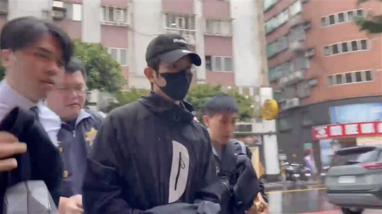 修杰楷涉假高血压争取免役再陷风波，陈柏霖同步被调查最新进展
