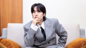 東雨來台宣傳新專輯以美甲驚艷亮相並籌備中文版SWAY