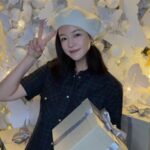 陈妍希圣诞节公开儿子正脸高颜值遗传繁忙复出再起热议