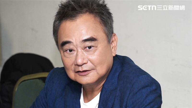 陳昇跨年舞台感性致敬好友：舞台不是搖滾而是狂歡，談人生與告別