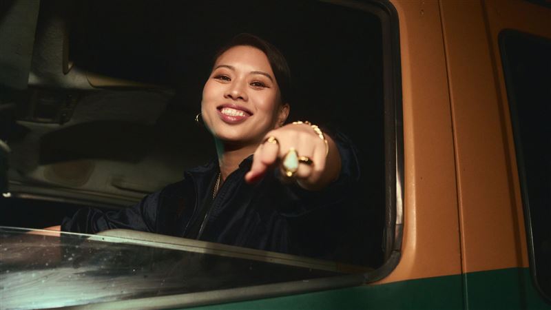 葛仲珊回歸歌壇發布新單曲b.complex B群 MV馬場現身宣告全新開始