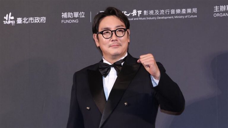 韓國影帝趙震雄爆出多項不端行為並宣布引退，業界指控持續發酵