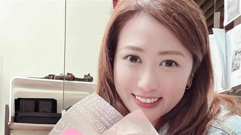 离婚后再遇真爱？白馨儒甜蜜晒与神秘人用餐照引爆网民热议