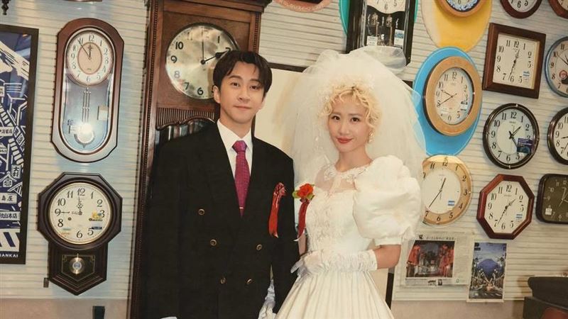 蔡康永送村上隆畫作祝福陳漢典與Lulu婚宴花團錦簇