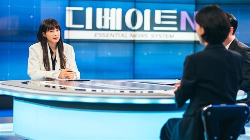 《榮耀：她們的法庭》三女神同框首播破紀錄，真相震撼人心