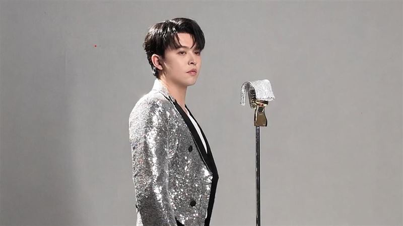 李子森把陳小雲經典翻成爵士版《愛情的騙子我問你》MV驚艷上线