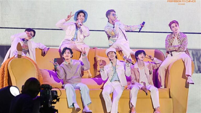 BTS時隔3年再回歸ARIRANG演唱會，首爾安保全新升級迎粉絲海潮